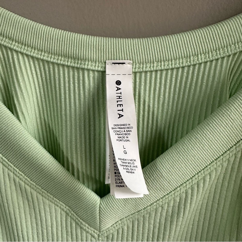 Athleta Renew Seamless V-Neck Tank Calypso Mint Size Large - Picture 3 of 4